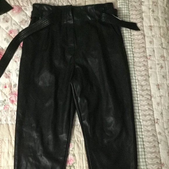 Faux leather pants/trousers - Picture 1 of 7